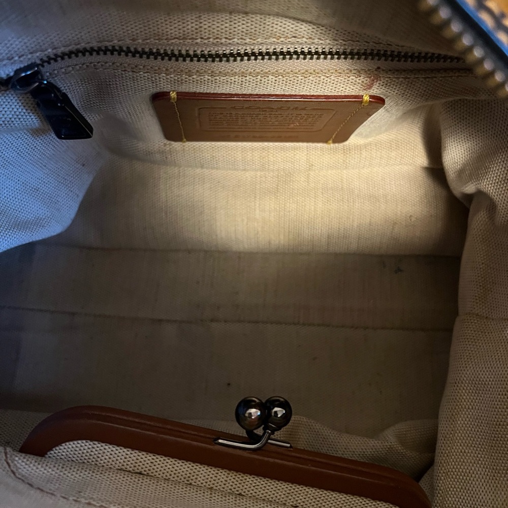 Coach 1941 Rogue 30 - Picture 11 of 16
